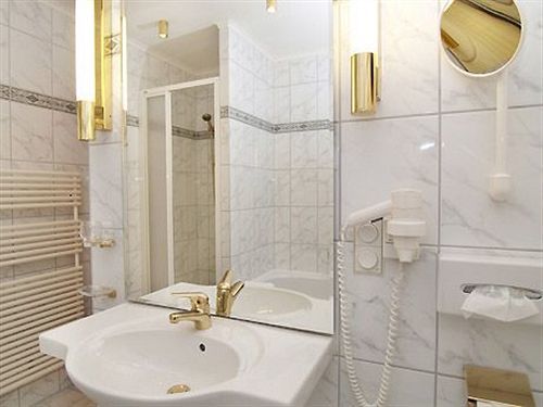 Hotel Kastell Ahlbeck  ภายนอก รูปภาพ