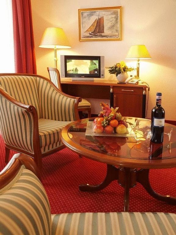 Hotel Kastell Ahlbeck  ภายนอก รูปภาพ